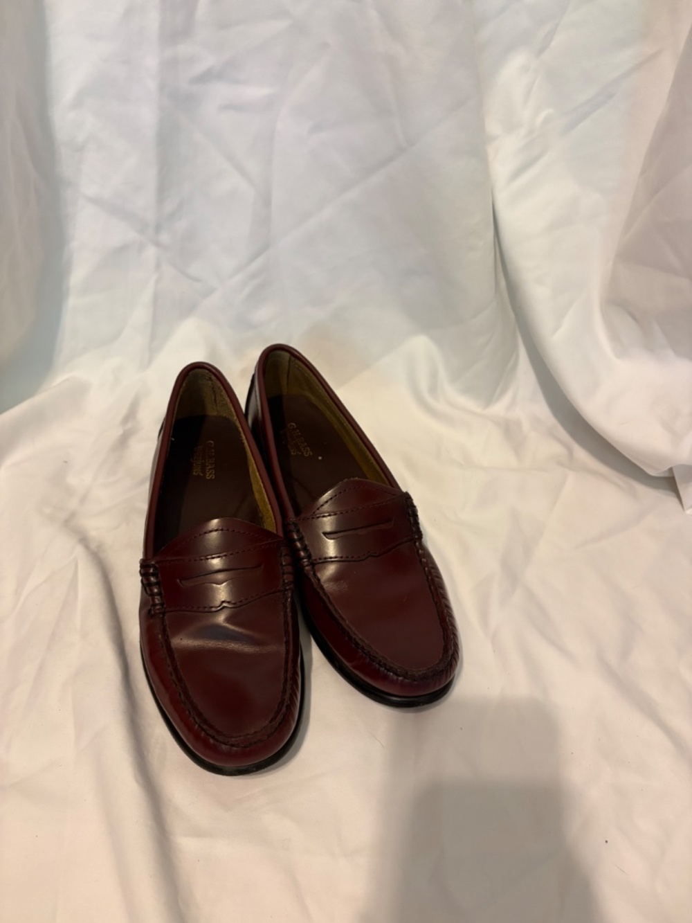 Bass Weejuns Womens Wine Whitney Loafers - Picture 4 of 6
